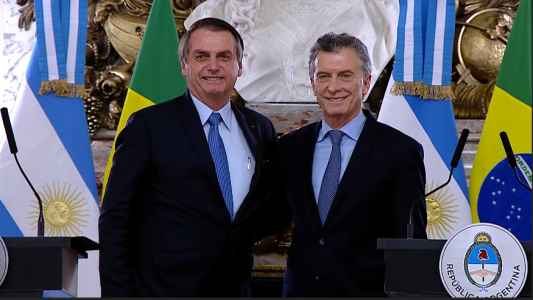 Bolsonaro pidió a los argentinos que voten "con la razón y no con la emoción"