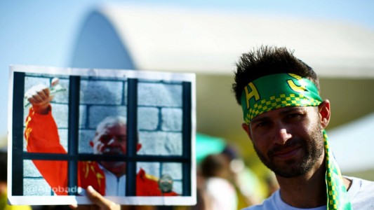 Lava Jato: filtraciones ponen en la mira al juez Moro por la detención de Lula