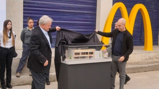 La hamburguesa más famosa desembarca en la Villa 31