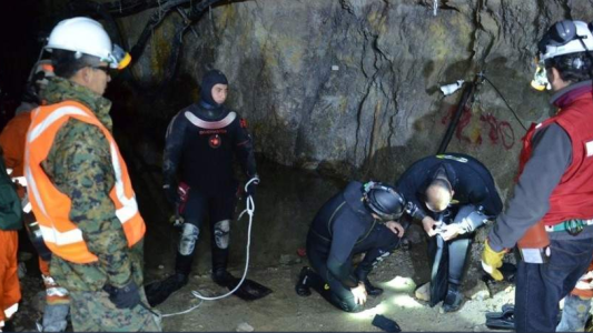 Hay tres personas atrapadas en una mina en Chile