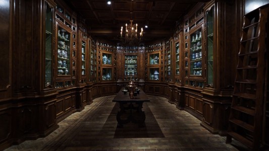 Un viaje al pasado a través de un boticario renovado