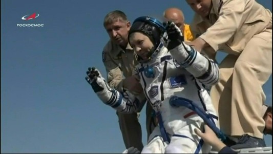 Tres astronautas regresan a la Tierra tras 6 meses de misión espacial