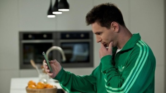 Llegó borracho, le escribió a Messi y su mensaje se hizo viral