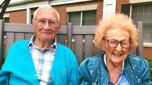 Ella tiene 103 años, él 100: se casaron después de un año de noviazgo