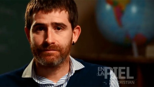 En la piel de Cristian, maestro de historia