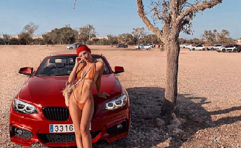 La foto desnuda de Emily Ratajkowski que desafía la censura de Instagram