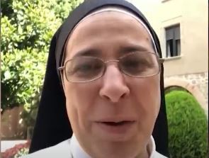 “La monja tuitera” apoyó a Messi porque hizo lío, como pidió el Papa Francisco