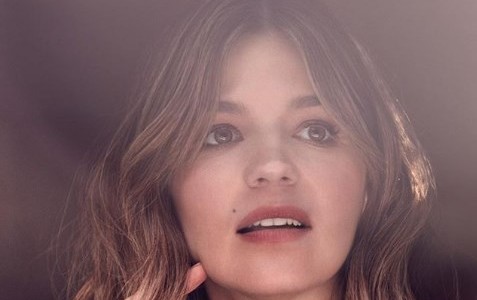 La tierna foto de Marcela Klosterboer amamantando a su hijo Otto