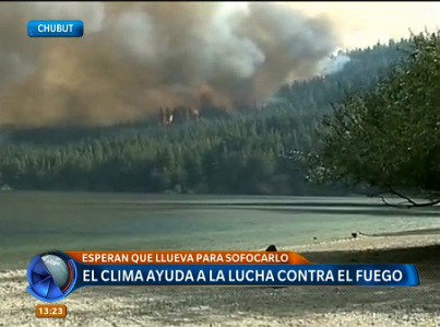 El clima ayuda a la lucha contra el fuego