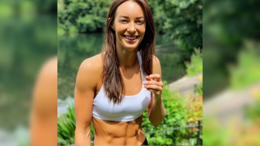 Una youtuber inglesa murió atropellada por un camión mientras manejaba un monopatín eléctrico