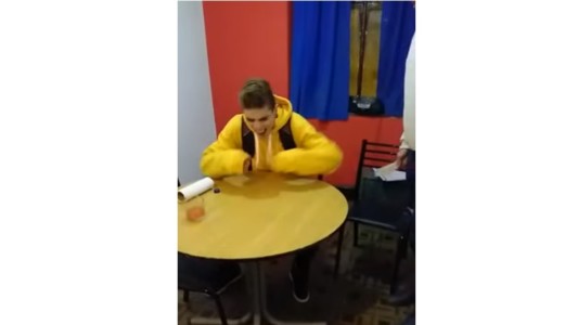 El viral que termina mal: le pega con el cinturón a su amigo porque le robó 400 pesos