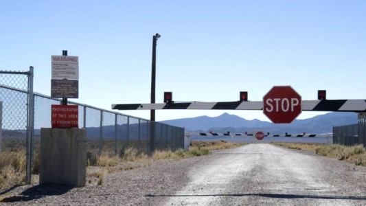 Convocatoria en Facebook: más de un millón de personas quieren invadir el área 51 en busca de extraterrestres