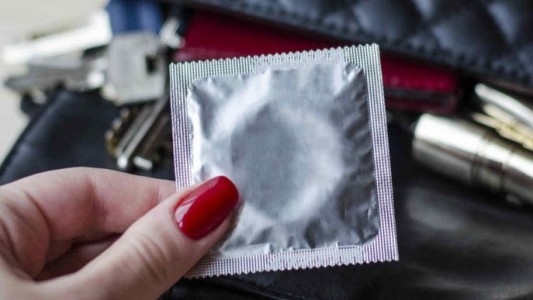 La foto viral de una chica que se convirtió en un mensaje sobre la importancia del uso del preservativo