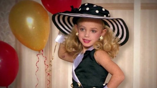 A 20 años del crimen de JonBenét Ramsey creen que un fotógrafo es el autor