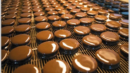 En plena crisis de consumo, una fábrica de alfajores no da a basto con las ventas: "Siempre aumentamos menos de lo que tenemos que aumentar"