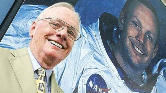 Revelaciones sobre la muerte de Neil Armstrong: negligencia médica y millones de dólares de  indemnización