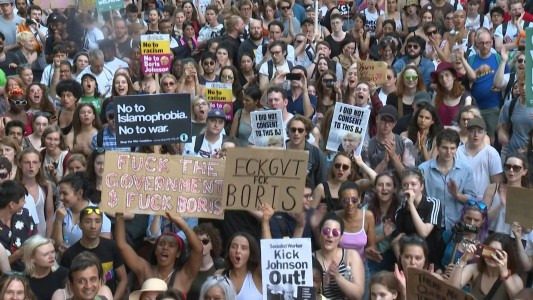 Protestas durante la asunción de Boris Johnson como primer ministro británico
