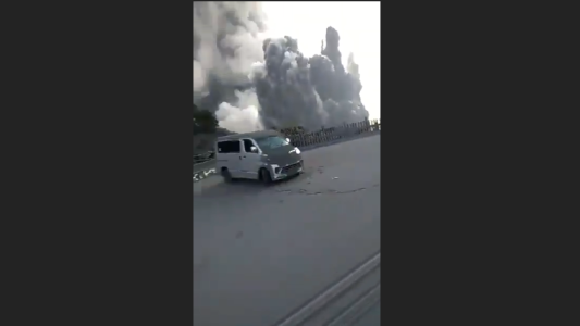 Pánico por inesperada erupción de un volcán en Indonesia