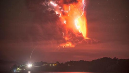 El Volcán Calbuco tuvo una nueva erupción por la madrugada