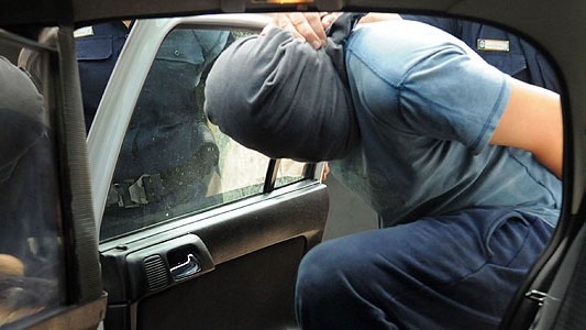 Condenaron a 10 años de prisión a un hombre que quemó a su mujer frente al hijo