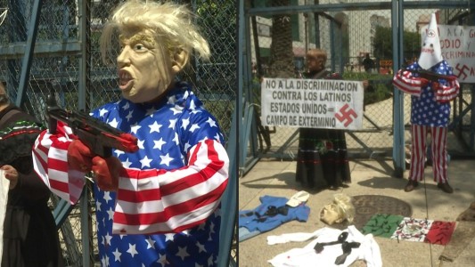 Protesta frente a la en embajada de EEUU por matanza en El Paso