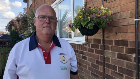 Fue al hospital por una operación de vejiga y le hicieron una circuncisión por error