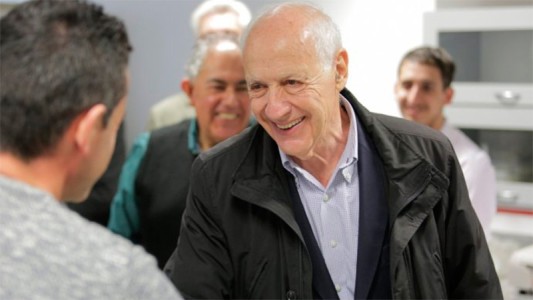 Lavagna pidió a los ciudadanos ir a las PASO "sin pensar en el voto útil"