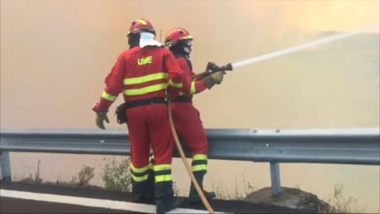 Incendio sin control azota la isla Gran Canaria