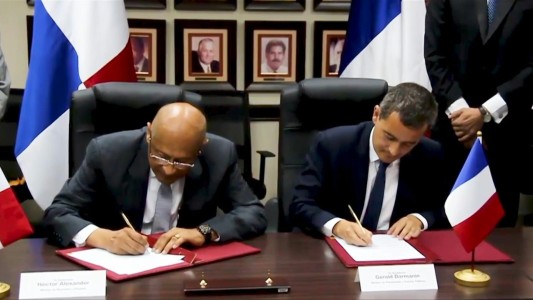 Francia y Panamá acuerdan intercambio de información fiscal