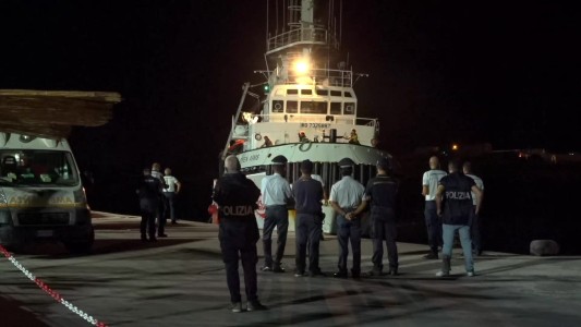 Los migrantes del "Open Arms" desembarcaron en Lampedusa