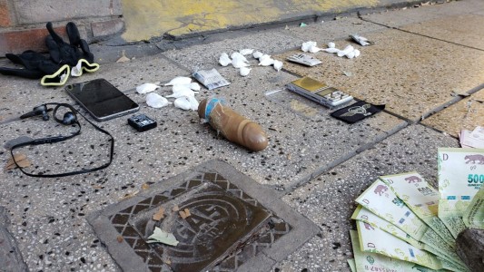 Cayó un "dealer" que transportaba la droga en un juguete sexual