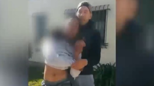 Luis Guillón: corrió cuatro cuadras a un ladrón, lo detuvo y esperó a la Policía