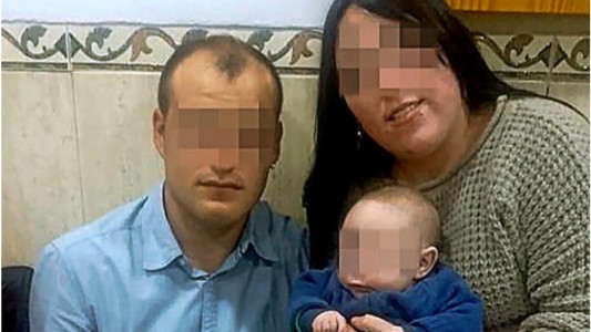 Detuvieron a una pareja a la que se le murieron dos hijos bebés en forma sospechosa