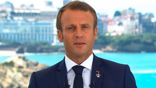 Macron convocó a una movilización para frenar el fuego en el Amazonas