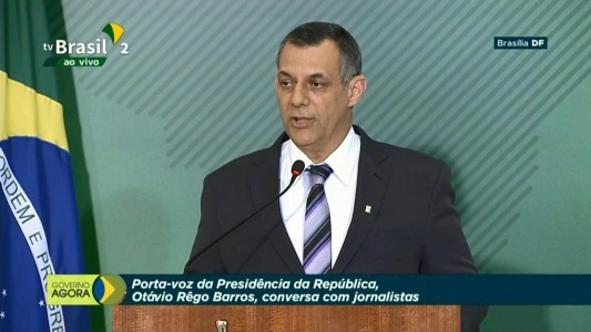 Bolsonaro finalmente aceptará ayuda extranjera para combatir los incendios