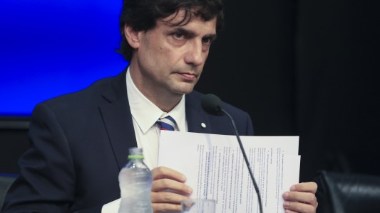 Lacunza dará una conferencia de prensa: habría anuncios para estabilizar los mercados