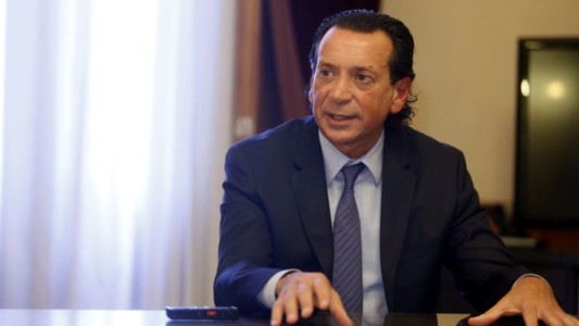 El Gobierno aumentó el salario mínimo un 35% en 3 cuotas