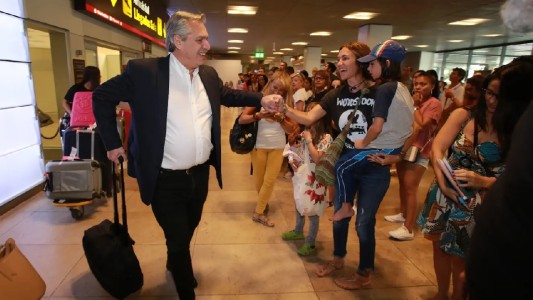 Alberto Fernández está en Madrid: dará clases y cumplirá compromisos políticos