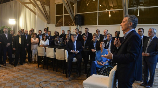 Macri reúne a su tropa: recibirá a los diputados de Cambiemos en Olivos