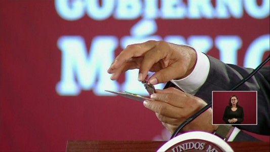 Presidente mexicano denuncia que hay cámaras espías en el Palacio Nacional