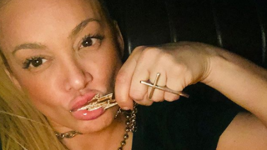 Y un día volvió María Eugenia Ritó: foto ultra hot con micro tanga