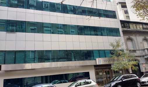 Su hijo nació muerto porque en una clínica la atendió un falso médico