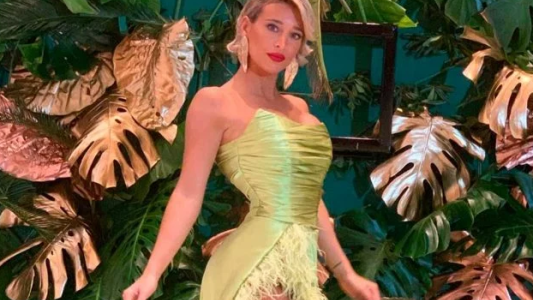 La noche de terror de Sol Pérez en los Martín Fierro: se le vio todo en vivo y le mancharon el vestido con remolacha