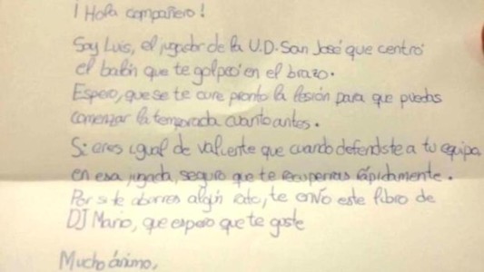 La tierna carta de un nene de 10 años que lesionó a un jugador de otro equipo en un partido de fútbol