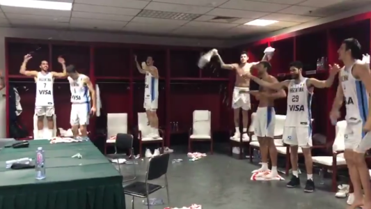 Así festejó la Selección de Básquet en el vestuario