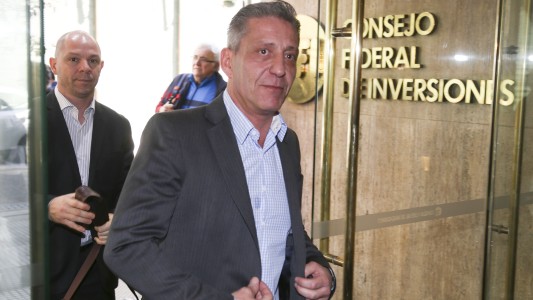 Chubut: la explicación del gobernador para triplicar su sueldo