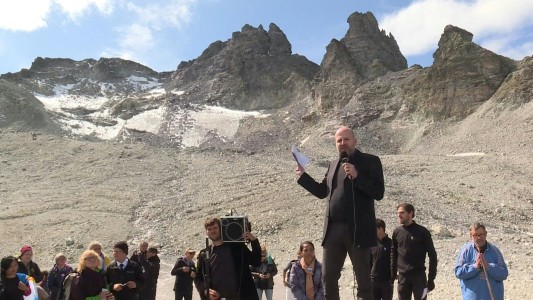Funeral por la desaparición de un glaciar víctima del cambio climático