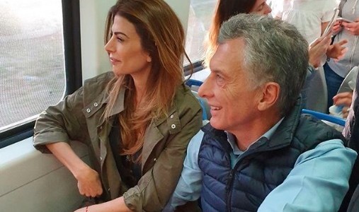El viaje de Macri en tren para llegar a la marcha de "Sí se puede"