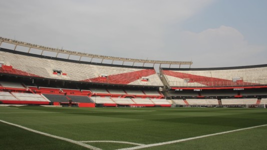 Superclásico de semifinal en Copa Libertadores: el tiempo y el campo de juego suman dramatismo