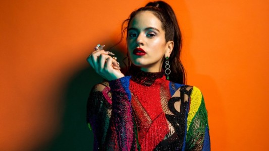 El video de Rosalía cantando como Whitney Houston